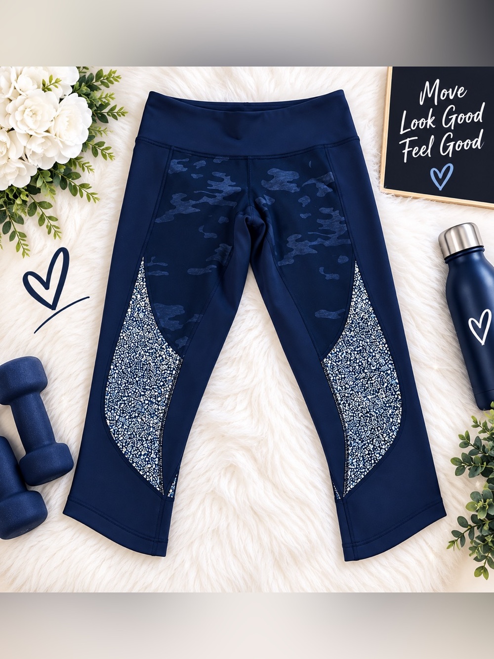 ✨ Lululemon Navy Blue Cropped Leggings Size 6 ✨